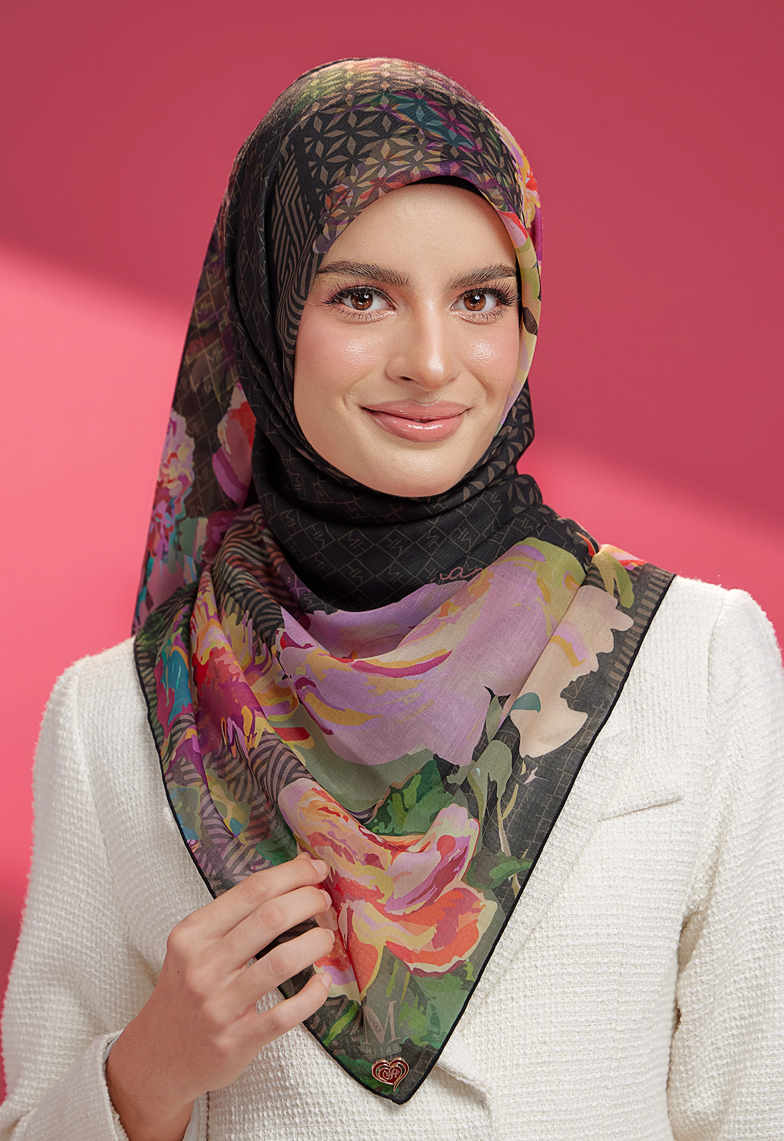 AMORA - BLACK - Image 4