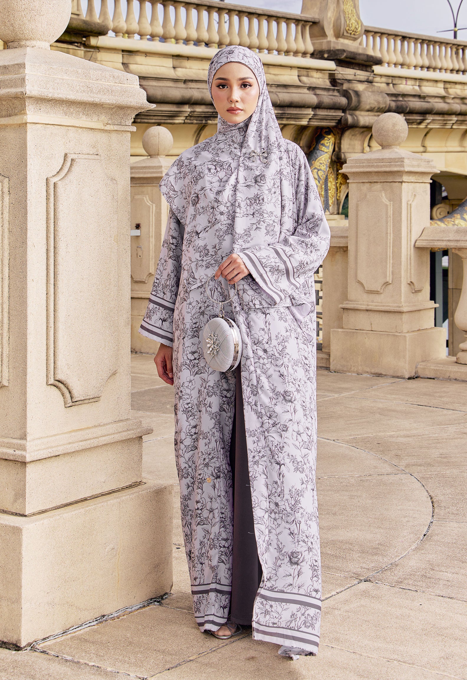 DANA PRINTED ABAYA - IVORY - Image 3
