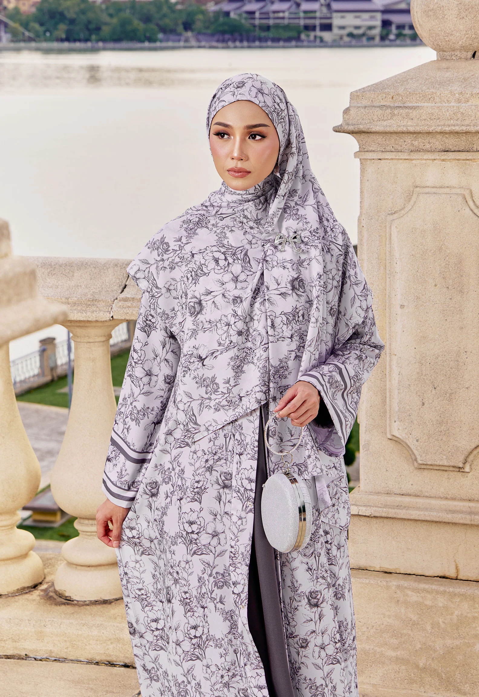 DANA PRINTED ABAYA - IVORY - Image 4