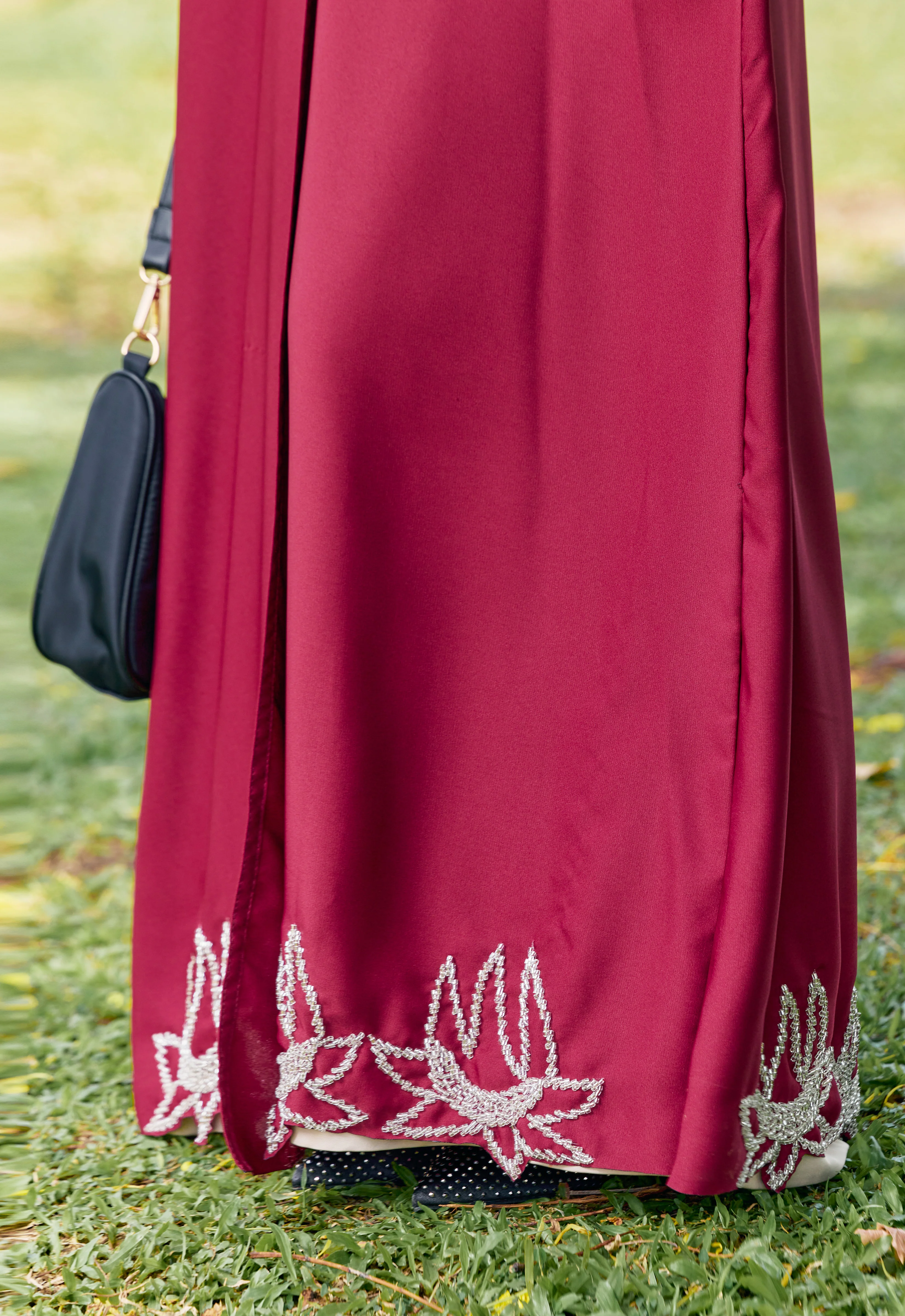 ELARAA LUXE ABAYA - MAROON - Image 6