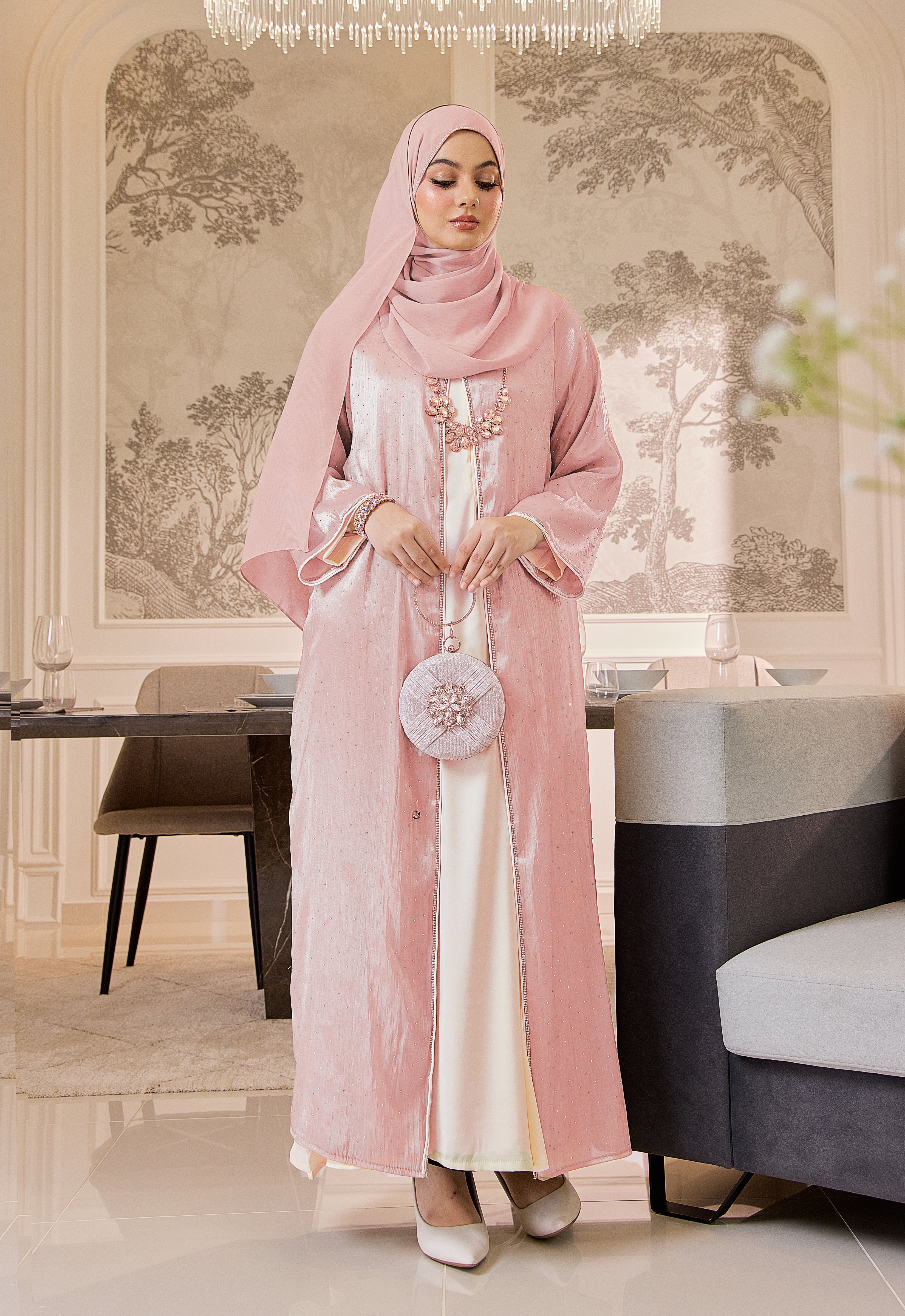 NOUR ABAYA - PASTEL PINK - Image 3