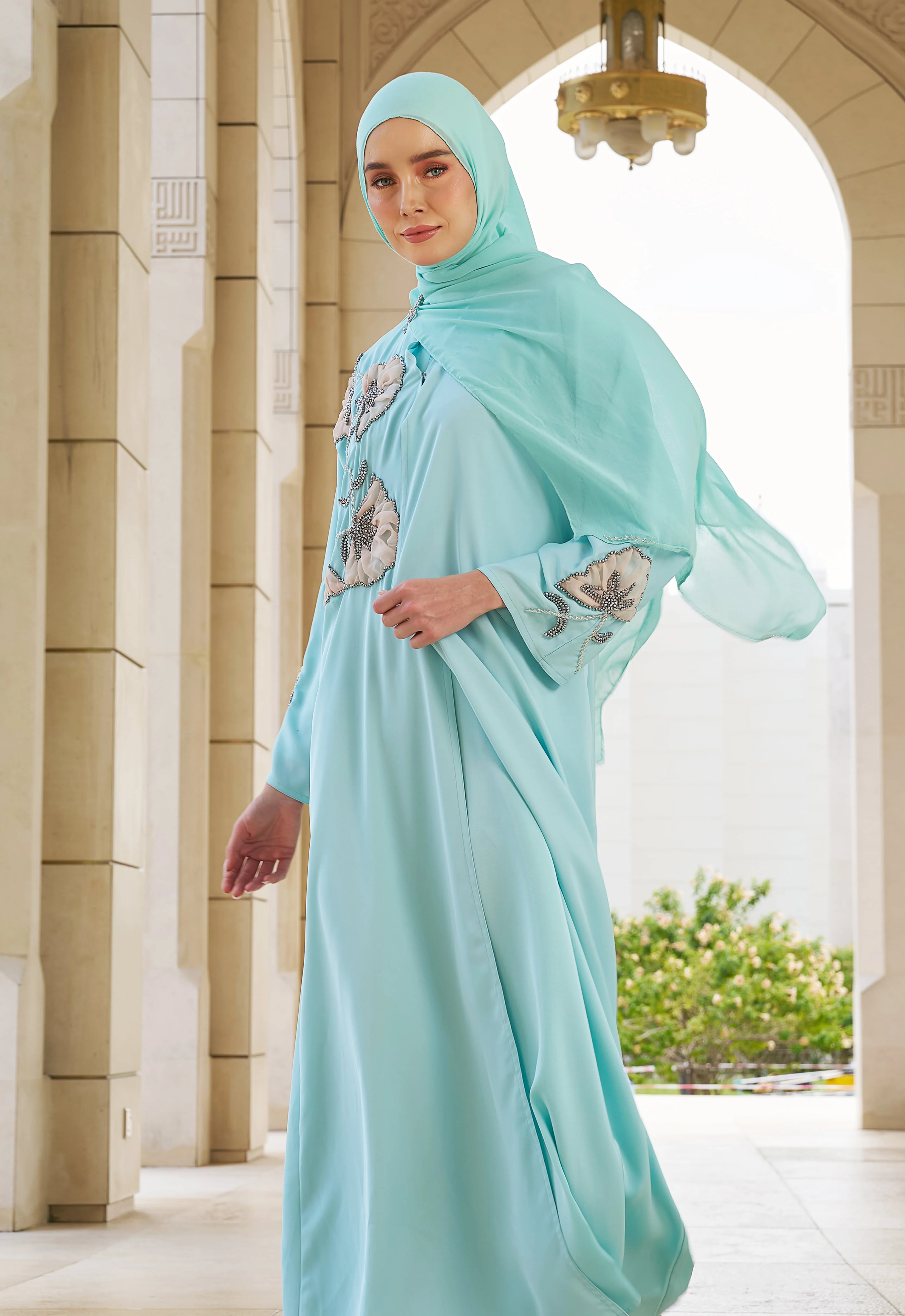 RANIA LUXE ABAYA - TIFFANY - Image 5