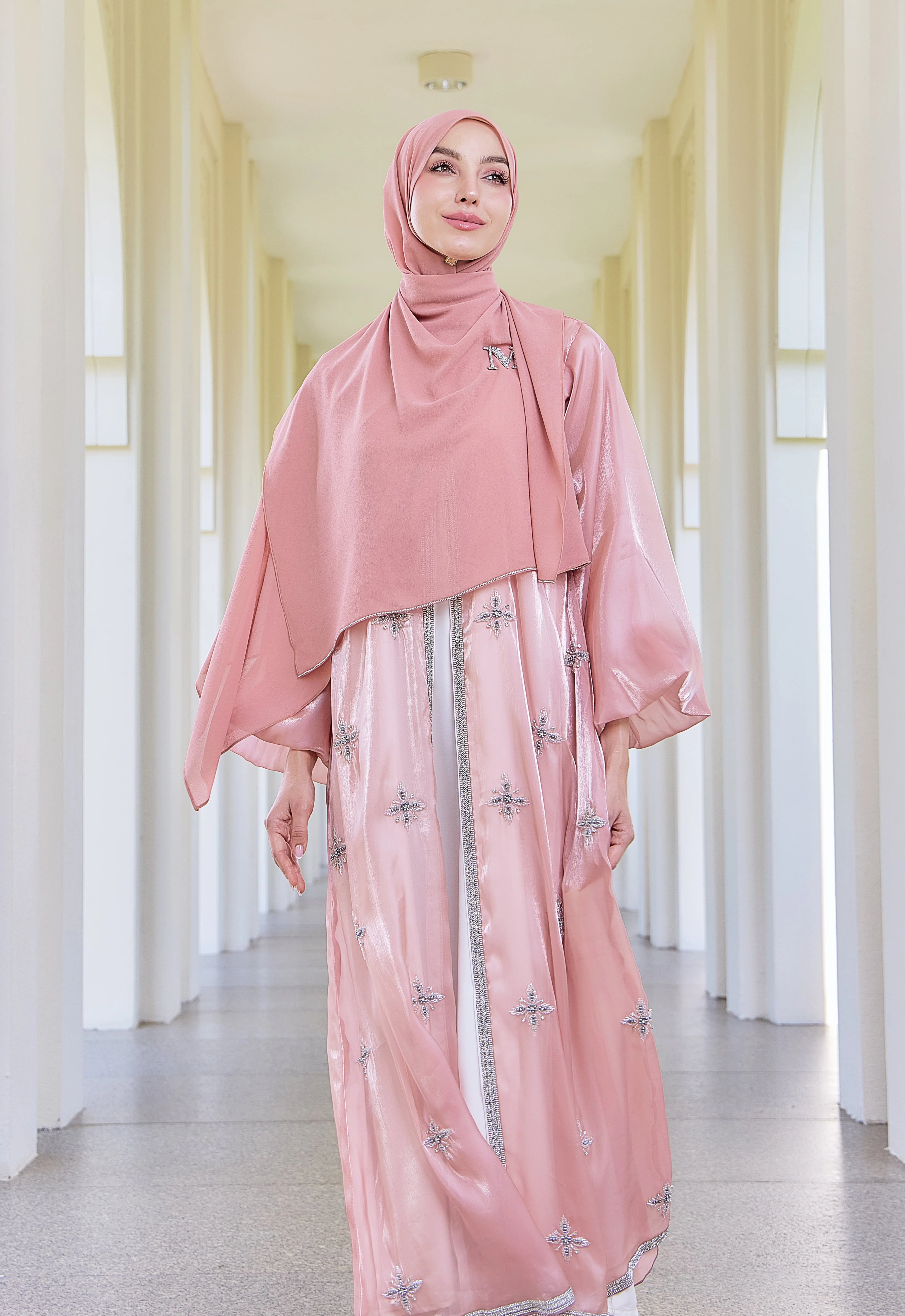 THALIA LUXE ABAYA - PEACH - Image 4